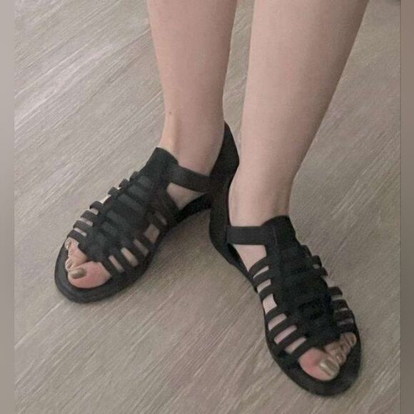 Eileen Fisher  - Picture 5 of 12